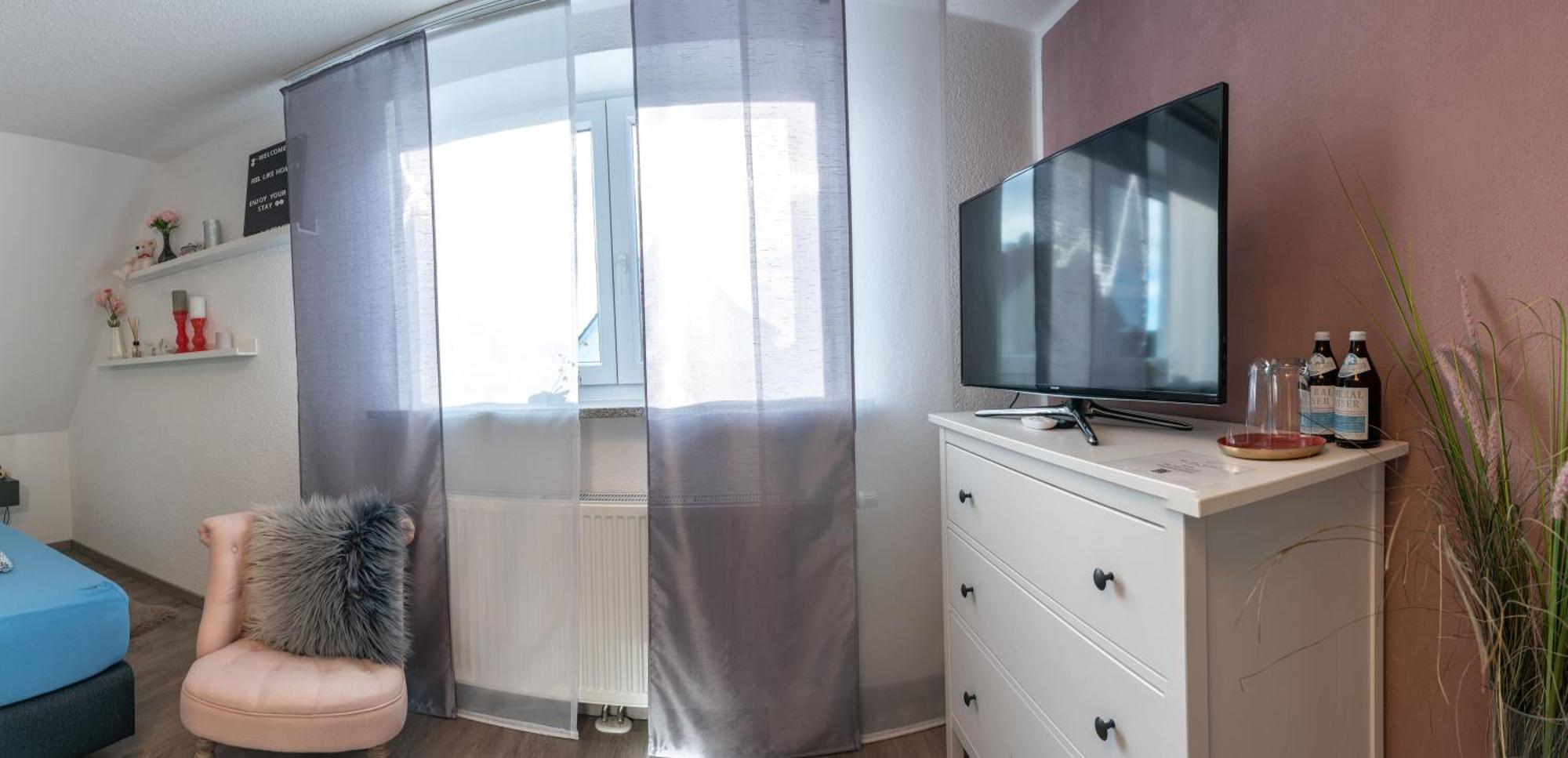Modern House With Pool - 3 Bedrooms 2 Bathrooms Memmingen Zewnętrze zdjęcie